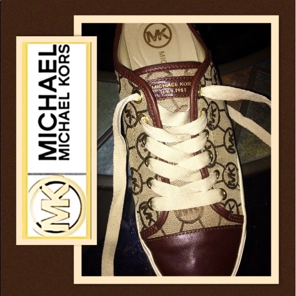 Michael Kors Shoes - MICHAEL KORS ❤️SIGNATURE BROWN & GOLD SNEAKERS😘